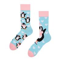 Veselé ponožky DEDOLES tučňák na bruslích 39-42